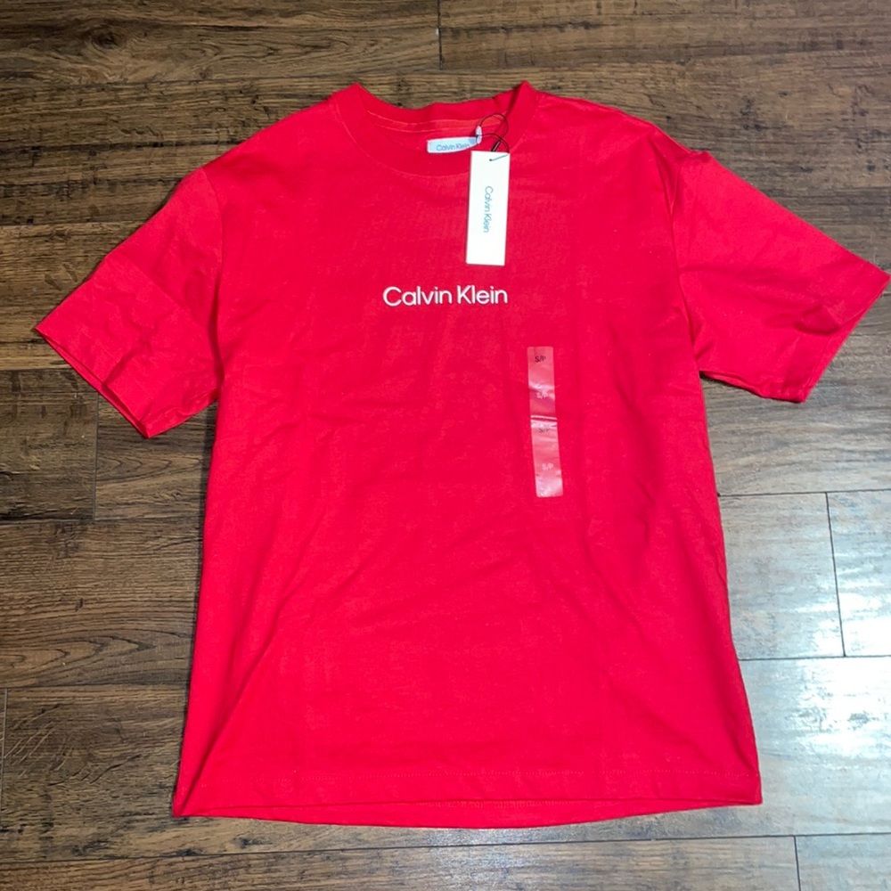Calvin Klein NWT T-shirt
